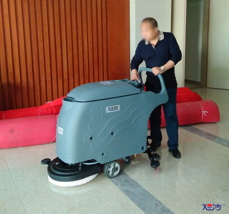 辦公室保潔，環(huán)保無污染無噪音，高效清潔-辦公室洗地機